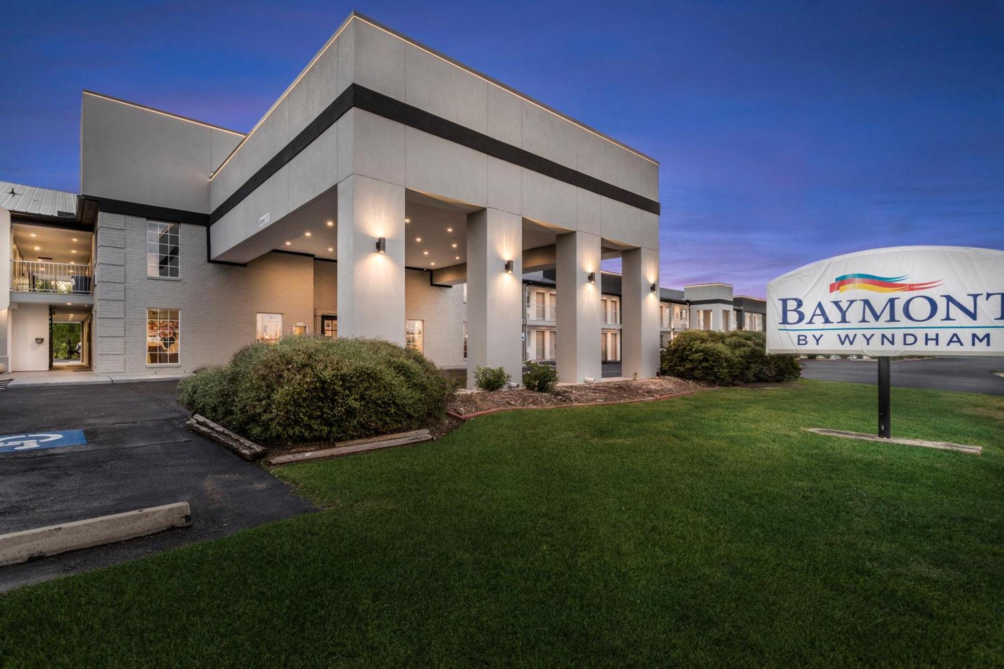 Hotel Baymont By Wyndham Beaumont Zewnętrze zdjęcie